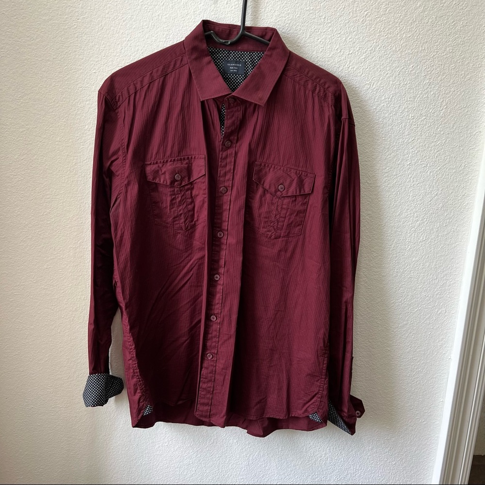 Like new men’s 7 Diamonds long sleeve button up shirt. Size 2XL